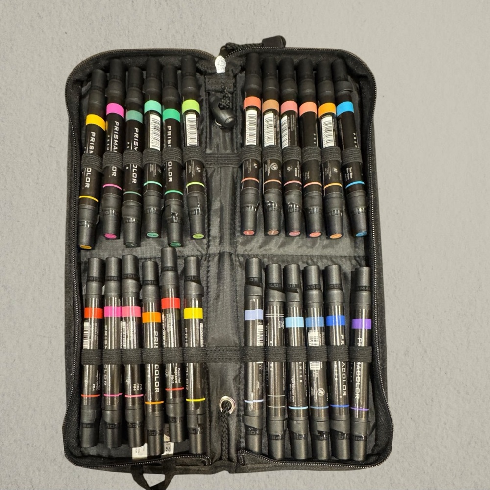PRISMA COLOR PREMIER DUAL ENDED FINE AND CHISEL MARKER SET WITH CARRYING CASE